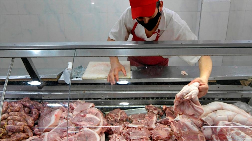 Reintegros hasta $1.000: así funcionará el plan para comprar carne con tarjeta de débito