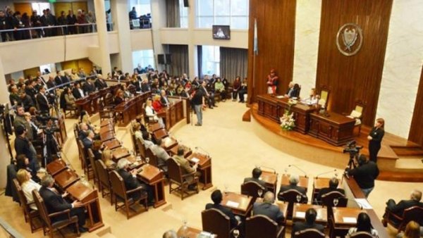 El vicegobernador invitó a ser parte dal acto por la Autonomía Provincial