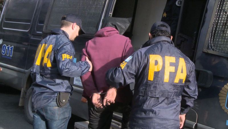 Hincha tucumano, líder de banda delictiva, fue apresado cuando llegaba a Santiago