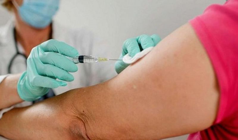 El 26/5 vacunarán a personas de entre 18 y 59 años con obesidad