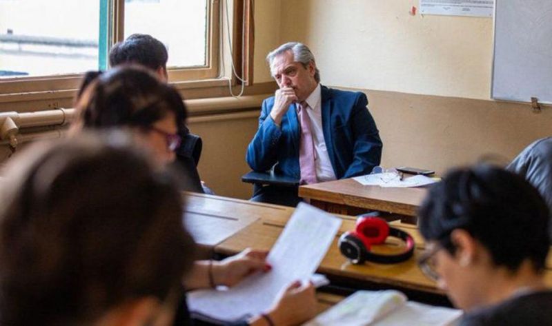 El Presidente vuelve hoy a dar clases en la UBA, pero manteniendo “distancia” por el aislamiento
