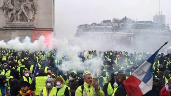 Francia soporta el quinto sábado de los "chalecos amarillos"