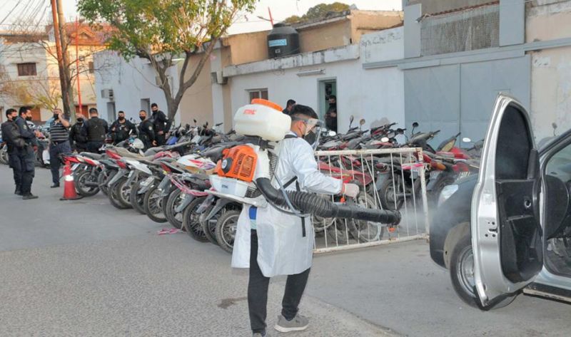 Dos muertos y 88 contagiados se registraron ayer en Santiago