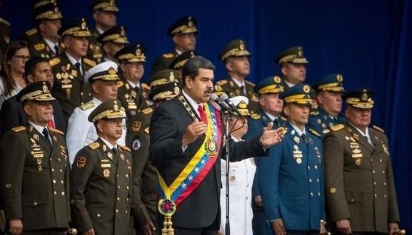 El Gobierno de Venezuela asegura que hubo un atentado y que Maduro salió ileso