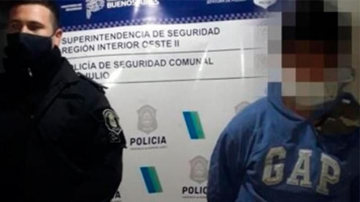 Acusan a un boxeador de matar a golpes a su esposa embarazada de cinco meses