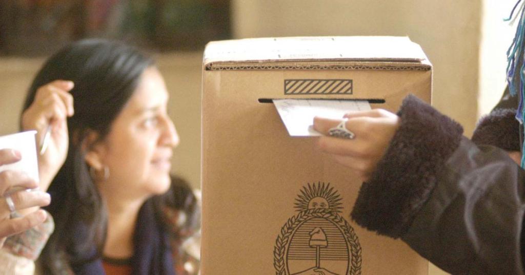 Se va definiendo la oferta electoral en Santiago del Estero: dudas, confirmaciones y sorpresas.