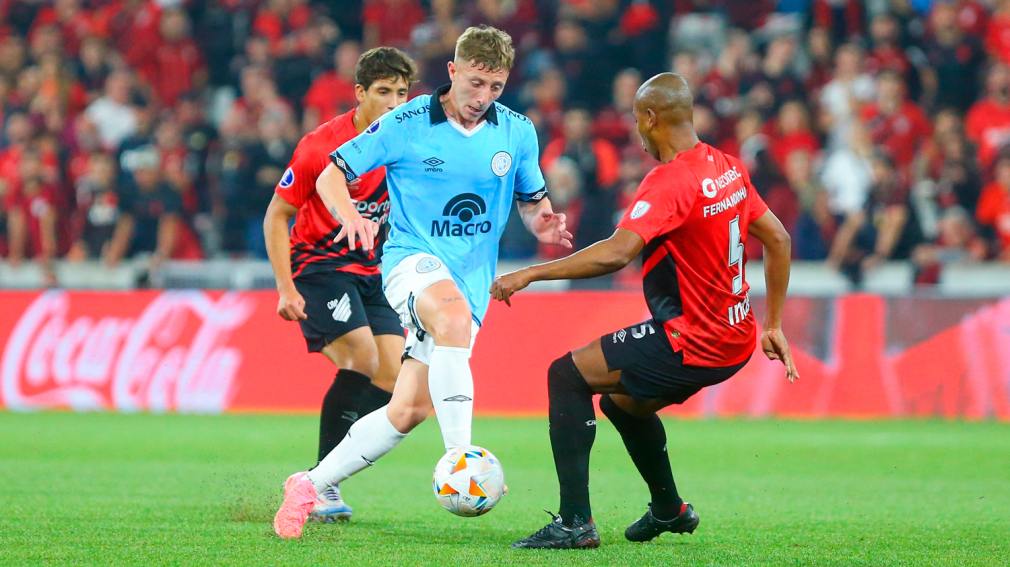Belgrano no pudo aguantarlo y cayó en la ida ante Athletico Paranaense en Brasil