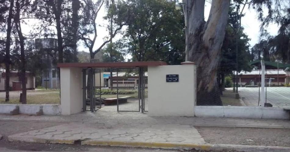 Tucumán: más de 60 chicos se intoxicaron en una escuela y los padres sospechan de un estudiante.