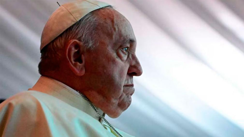 Qué es y por qué se produce una apoplejía cerebral, la causa de la muerte del papa Francisco.