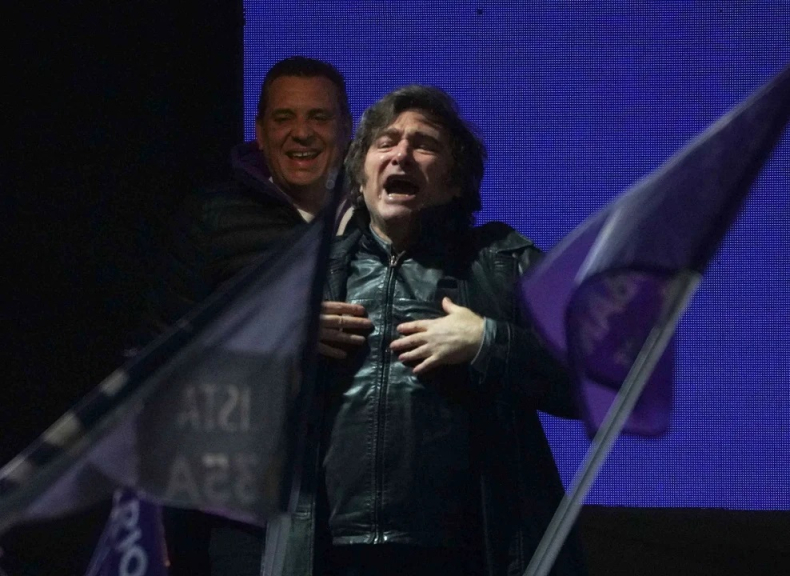 Milei rompió la veda con un violento mensaje contra el periodismo.