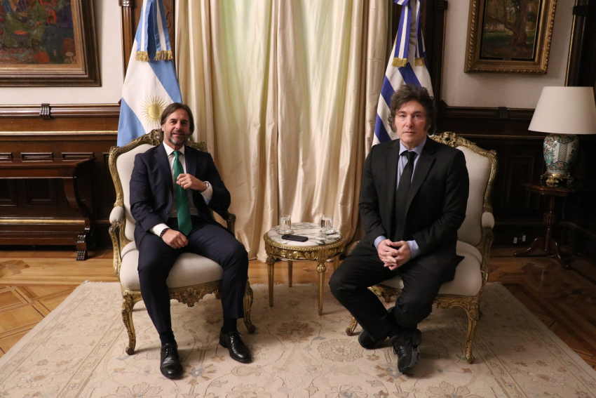 Milei recibió a Lacalle Pou en Casa Rosada y buscaron limar asperezas tras el cruce por el Mercosur