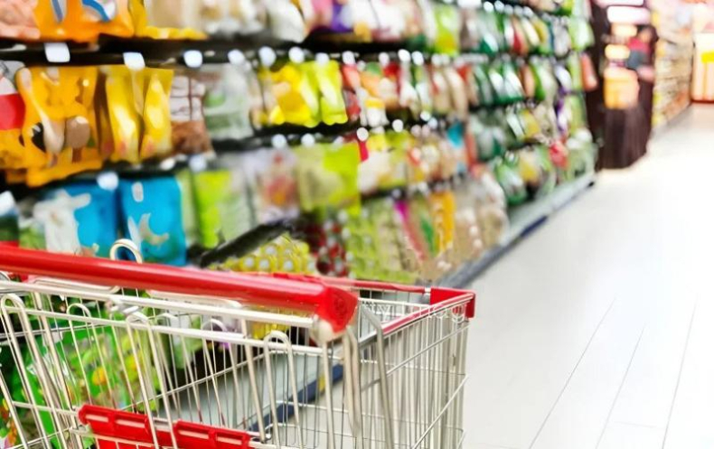 Las ventas en supermercados y autoservicios cayeron 17,2 % en agosto