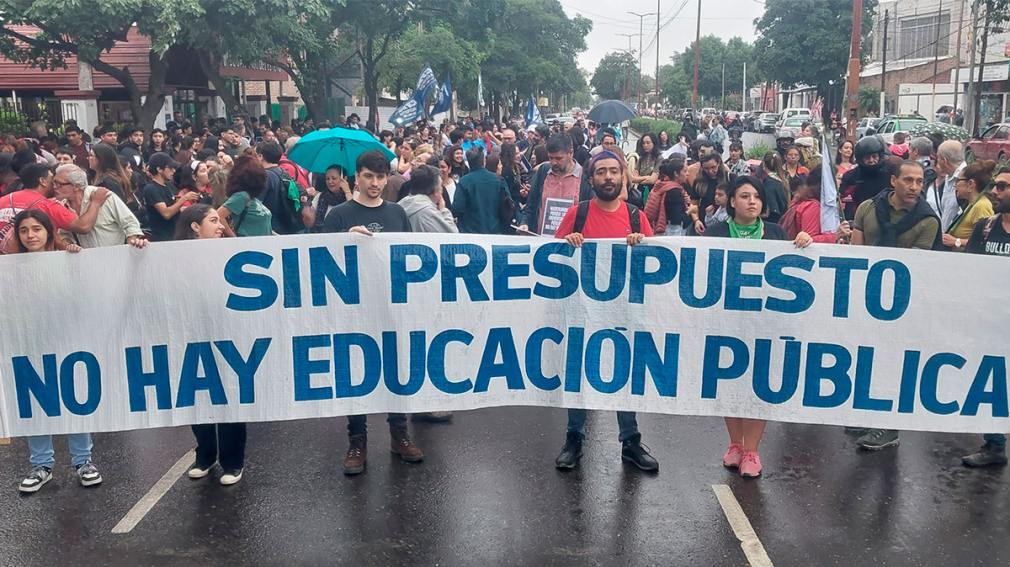 Con masiva convocatoria, Santiago del Estero marchó en defensa de las universidades nacionales y la educación pública