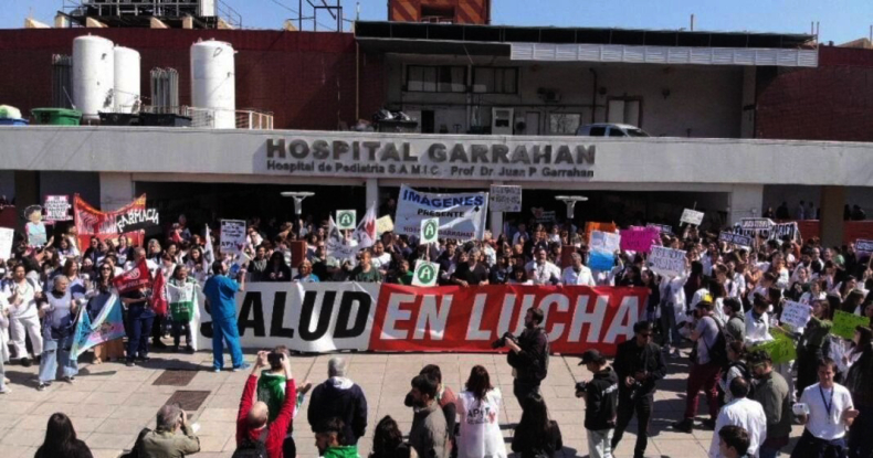"Cuidar la salud del pueblo no es un déficit"