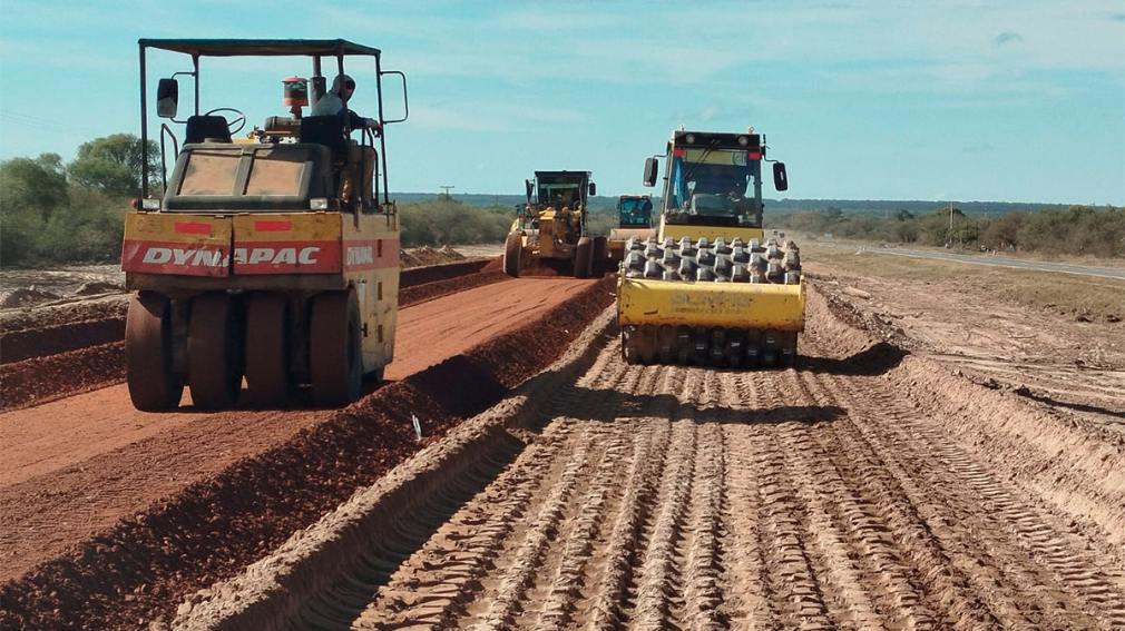 Vialidad Nacional continúa con las tareas de conservación de rutas santiagueñas.
