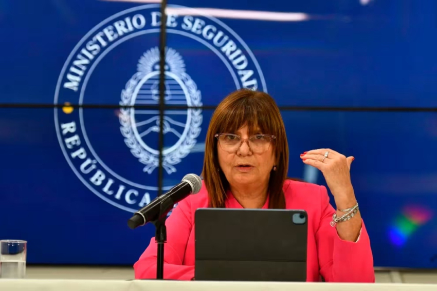 Bullrich usará el protocolo antipiquetes en las marchas contra la Ley Bases: "No van a poder cortar calles"