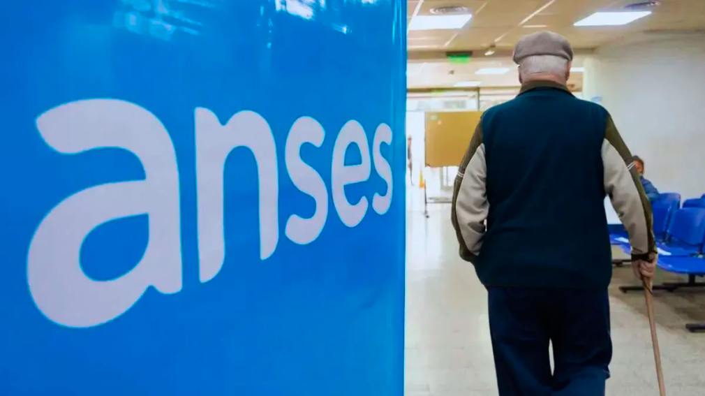 ANSES oficializó el aumento de las jubilaciones y pensiones: cuánto cobrarán en julio con la suba del 4,18% y el bono