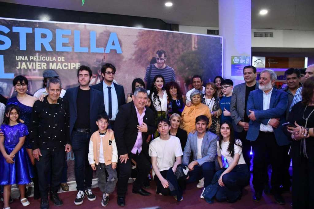 Gran éxito de La estrella azul en su Avant premiere