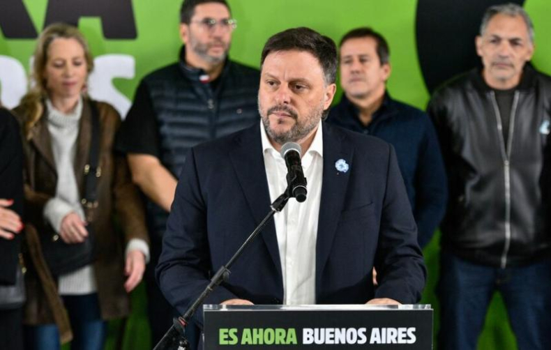 "El PRO dejó de representar a los porteños".