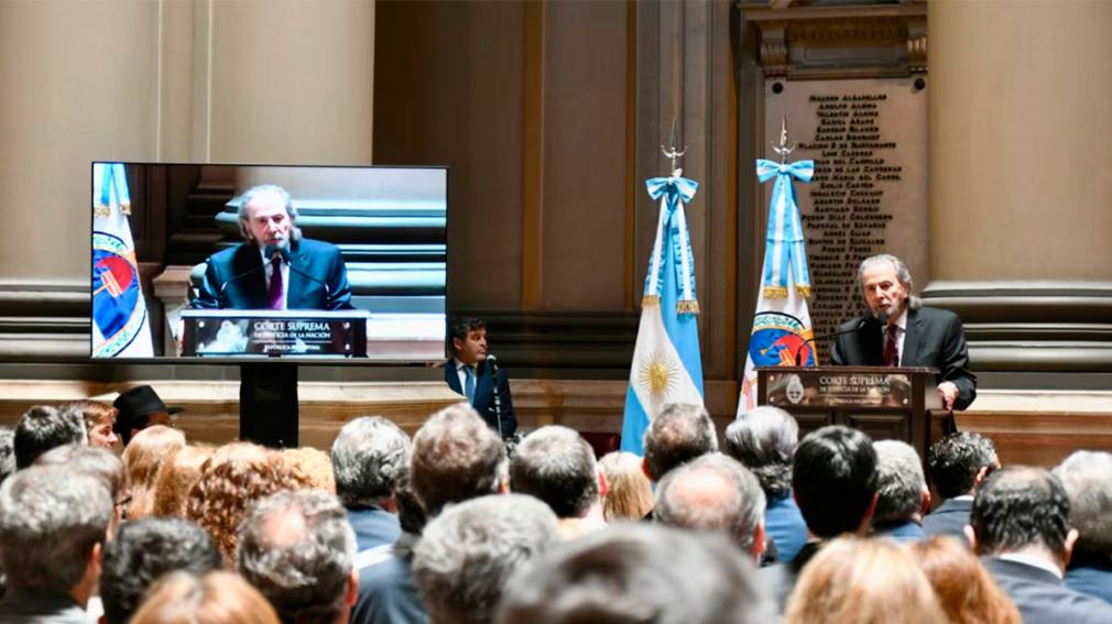 La crítica despedida de Maqueda: “Hay hombres que se creen proféticos y ponen en riesgo la democracia”