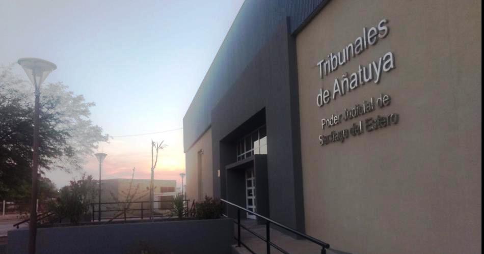"Monstruo" abusó de 4 de sus 10 hijos, con la "venia" de su esposa.