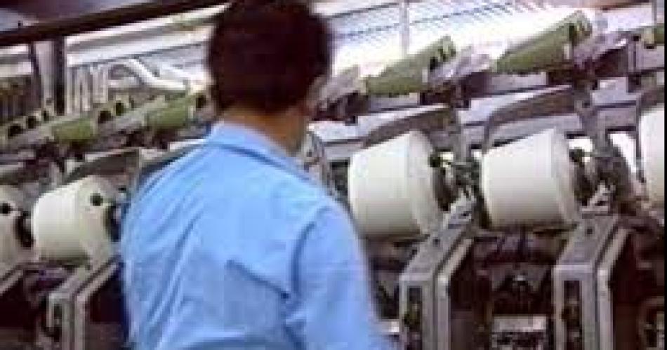 El 93% de los empleos privados perdidos en Santiago fueron en la industria de la Construcción y en la manufacturera.