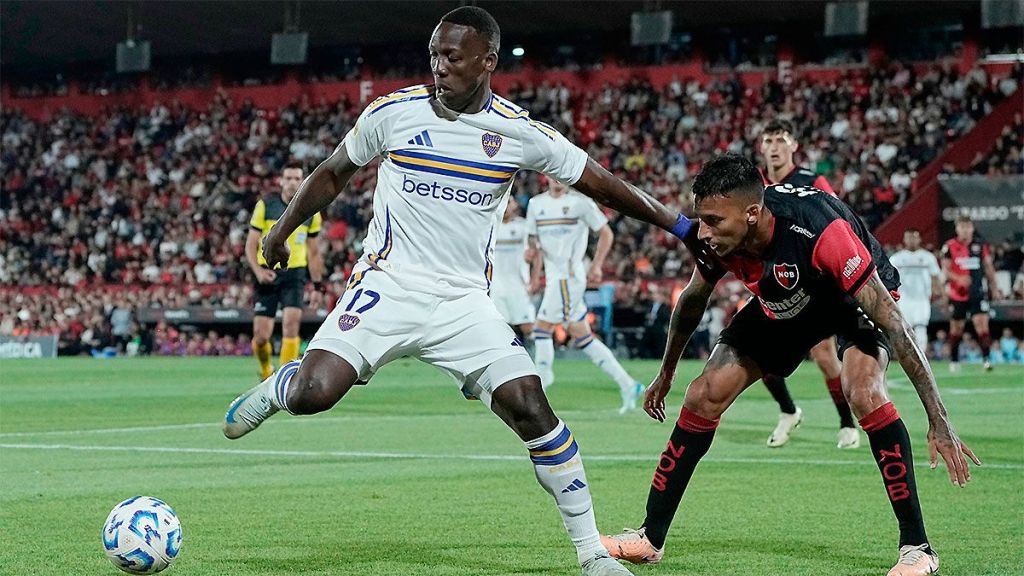 Boca consiguió un triunfazo ante Newells en Rosario y acaricia la clasificación a la Libertadores