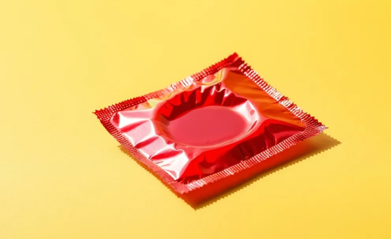 Cómo funciona el preservativo pre-erección que se coloca dos horas antes de tener relaciones sexuales