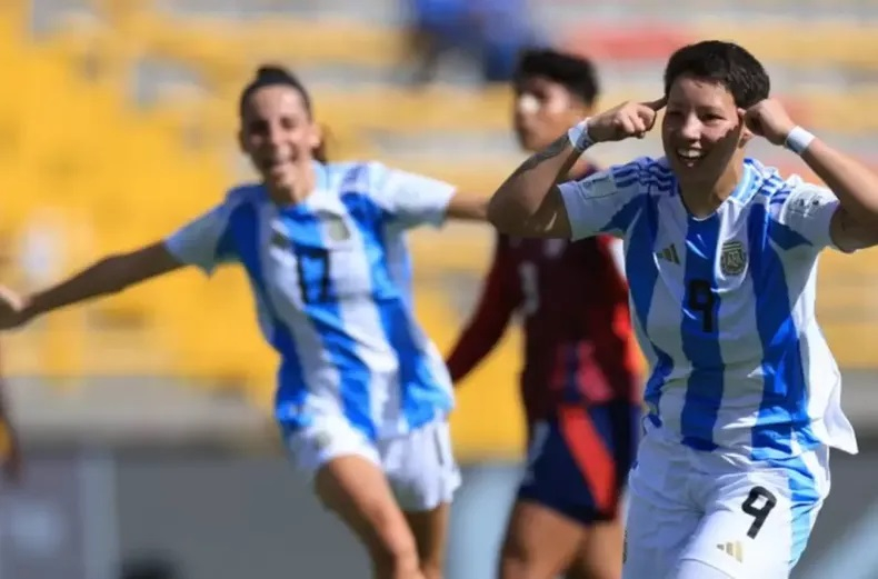 La selección de fútbol de mujeres enfrenta a Alemania por octavos de final