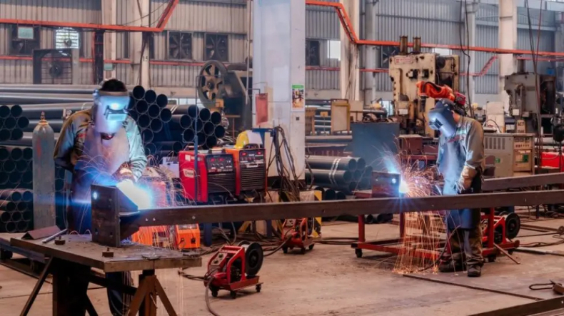 Alarma por la fuerte caída de la industria y construcción que retrocedieron 5% y 4,5% en julio.