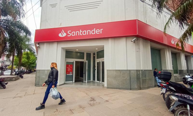 Por un error, un chaqueño recibió transferencia de $8800 millones
