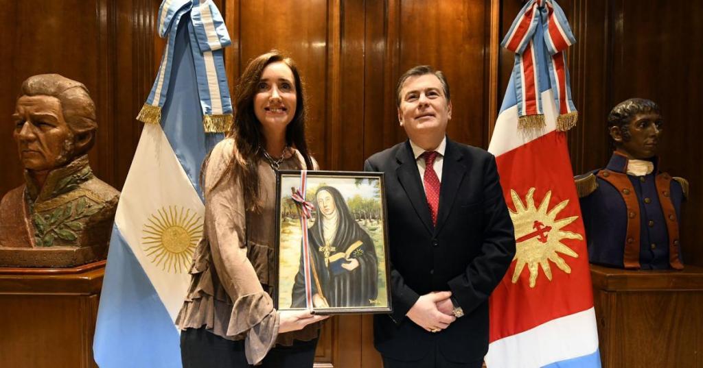 Gerardo Zamora recibió a la vicepresidente Victoria Villarruel en Casa de Gobierno.