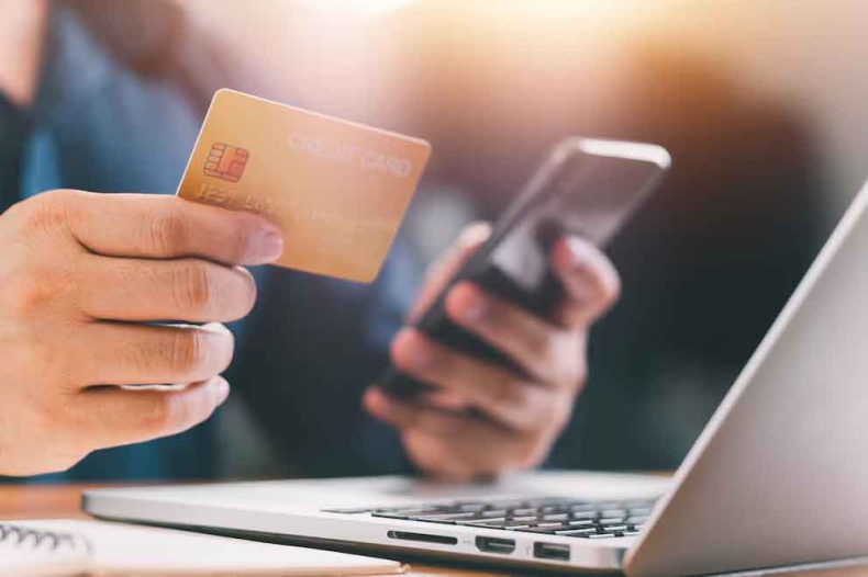 Nuevo dólar turista: cuál será el precio de la divisa desde el lunes tras el fin del Impuesto PAIS