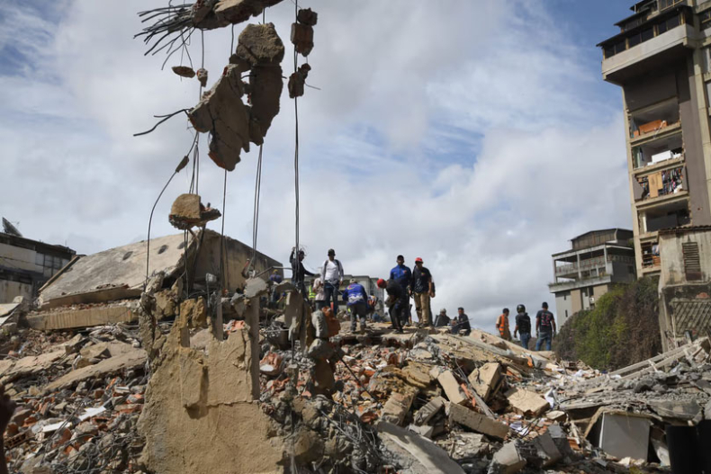 Otro temblor este viernes Ya son más de 4.000 los muertos por los terremotos en Venezuela.