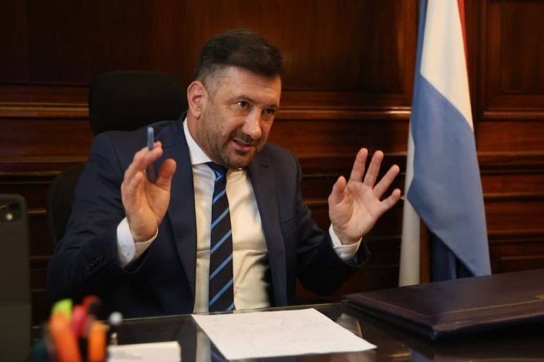Senadores kirchneristas pidieron una sesión especial para remover a Kueider