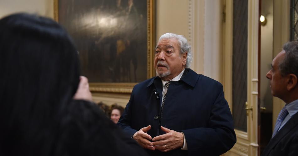 La Cámara de Diputados entregó la mención de honor "Dr. Juan Bautista Alberdi" al Dr. Ledesma Patiño.