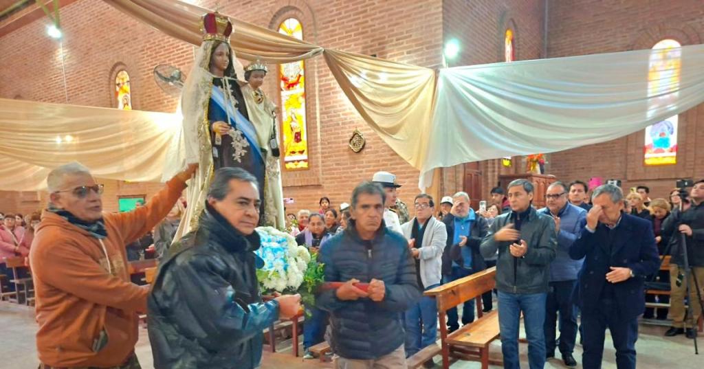 Campo Gallo: Silva Neder participó de la celebración en honor a la Nuestra Señora del Carmen.