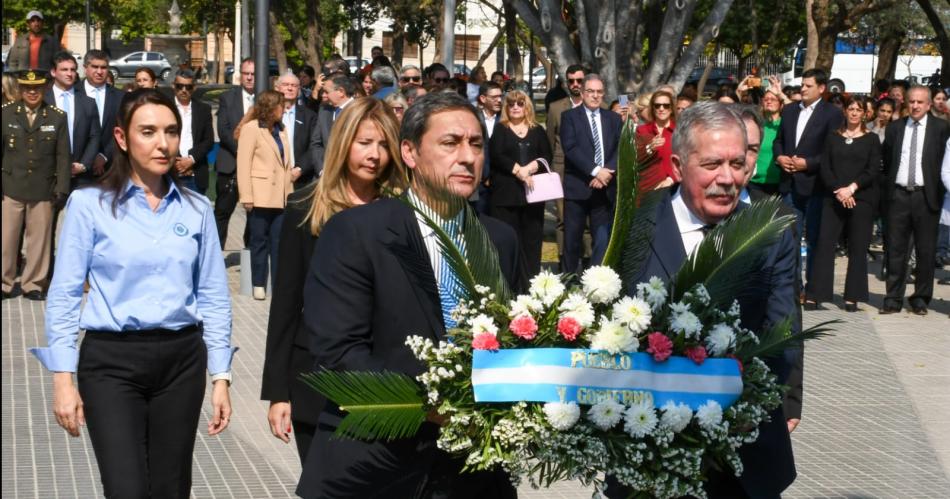 Los santiagueños recordaron al General San Martín a 174 de su paso a la inmortalidad.