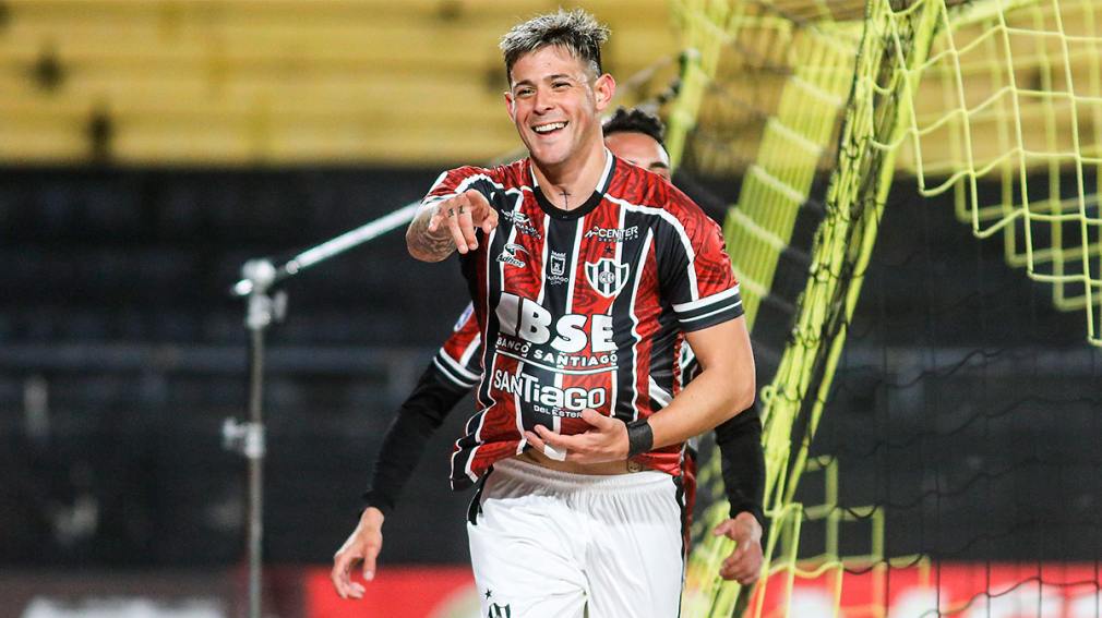 Central Córdoba se hizo fuerte en Uruguay, goleó a Cerro Largo y sacó boleto a octavos.