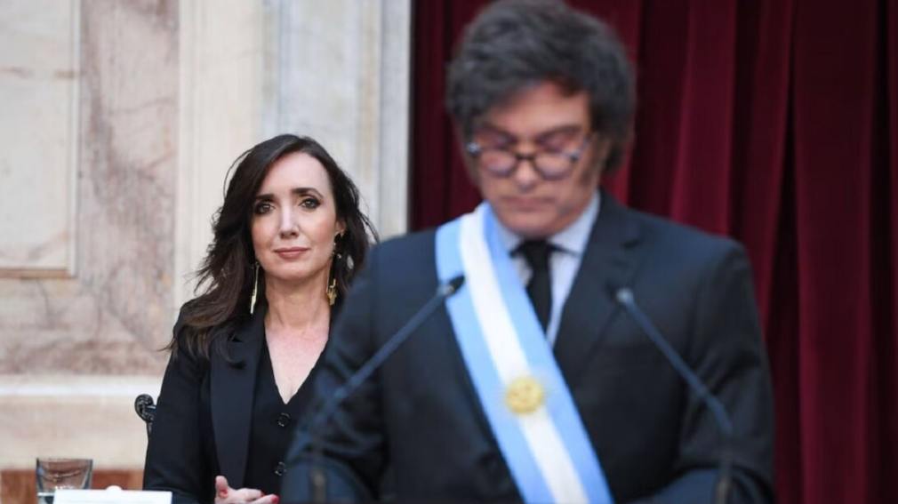 Javier Milei llamó “traidora” a Victoria Villarruel tras la aprobación de las leyes previsionales.