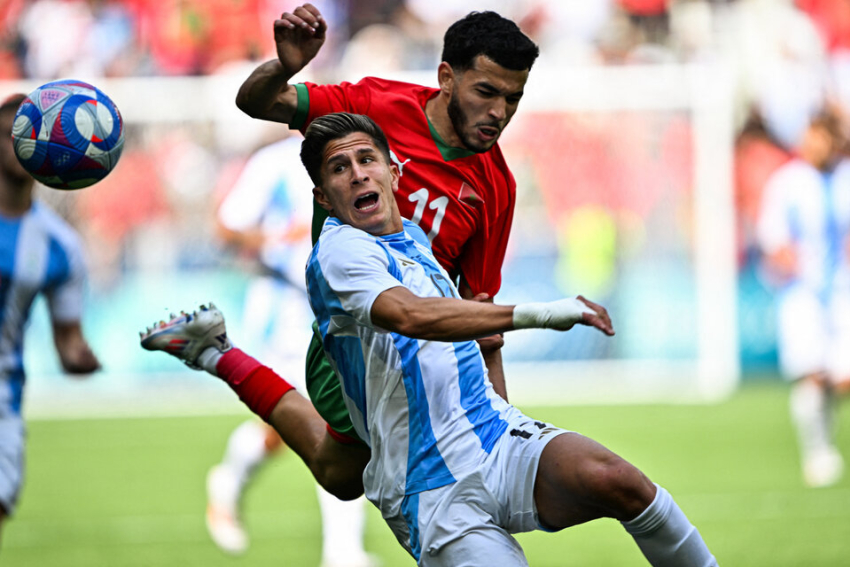 Escándalo en París: el VAR anuló el empate y Argentina perdió ante Marruecos