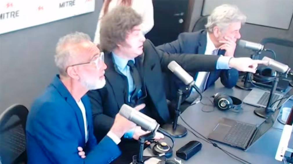 “Vos sí, ladrón”: Milei interrumpió una entrevista y protagonizó un fuerte cruce.