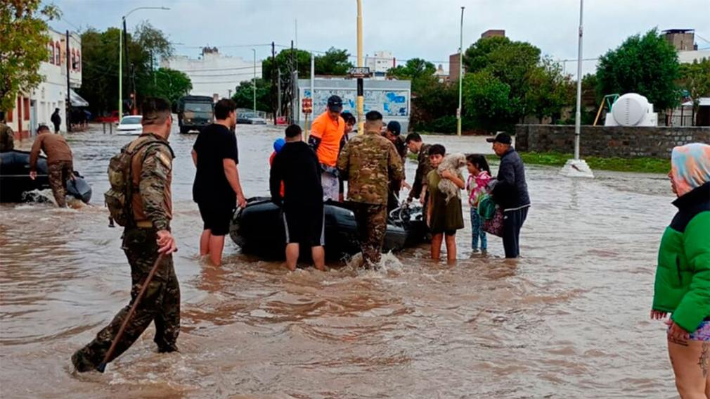 Temporal trágico en Bahía Blanca: confirmaron seis muertos y por prevención la ciudad está sin luz