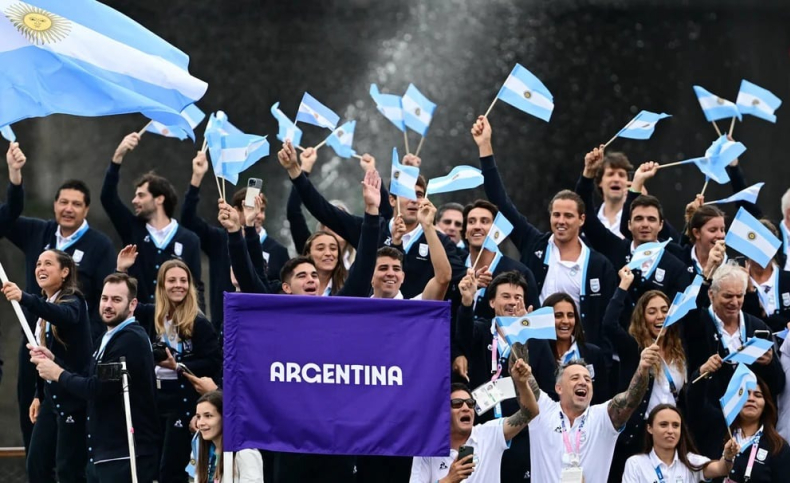 Así fue el ingreso de la delegación de Argentina en la ceremonia de apertura de los Juegos Olímpicos