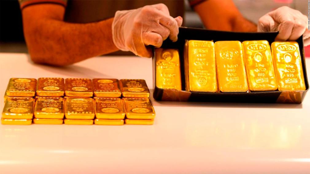 El oro superó los US$4200 y marcó un nuevo récord.