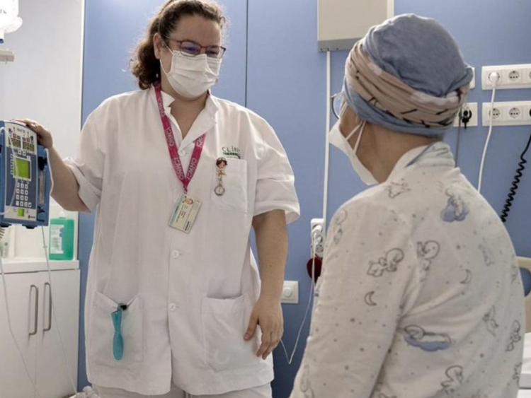 "Al menos 6 personas murieron esperando su medicación"
