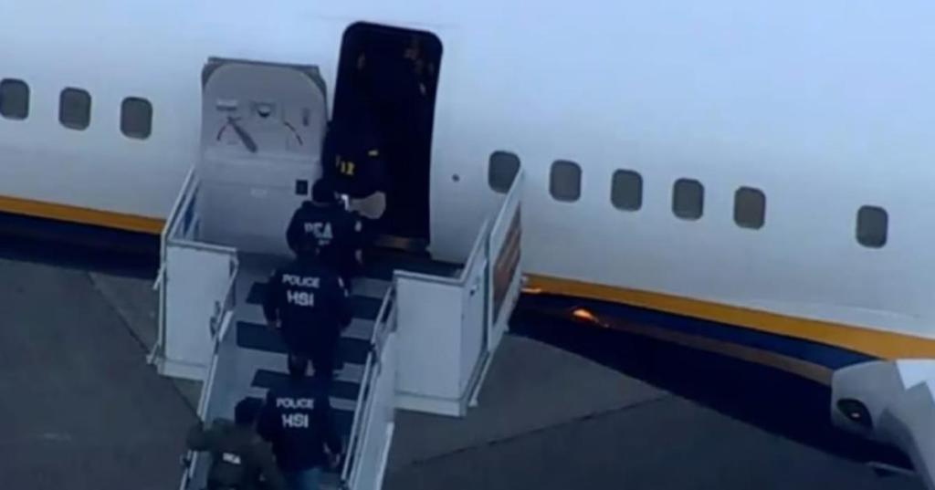 Nicolás Maduro ya está bajo custodia en una base militar de Nueva York.