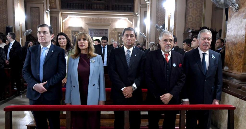 Zamora encabezó la celebración central por la declaración de la Independencia argentina.