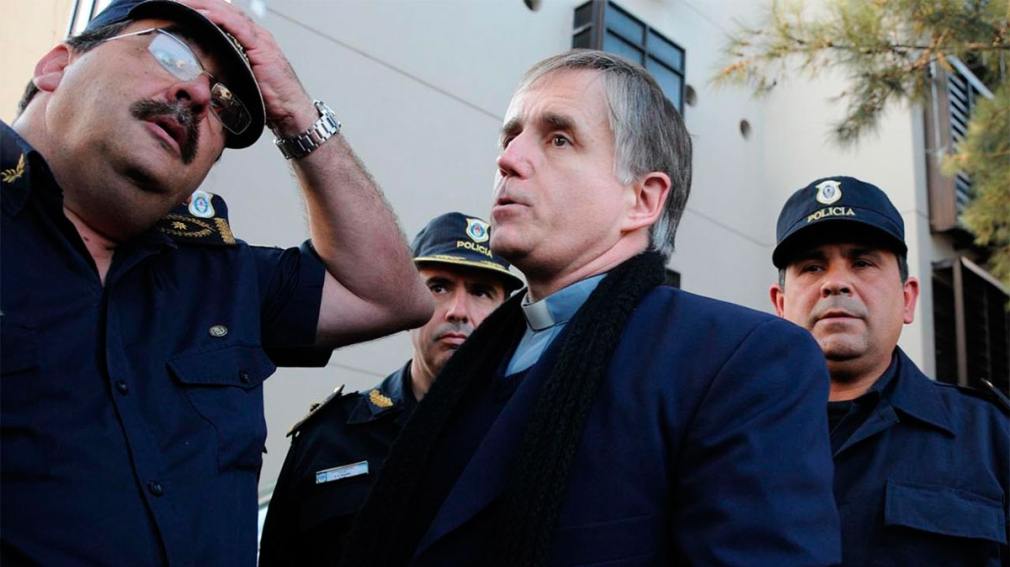 Rechazaron el pedido del padre Grassi, que continuará preso