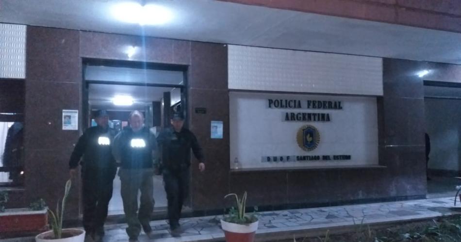 El Carnicero Iribarren es trasladado a Buenos Aires por la Policía Federal.